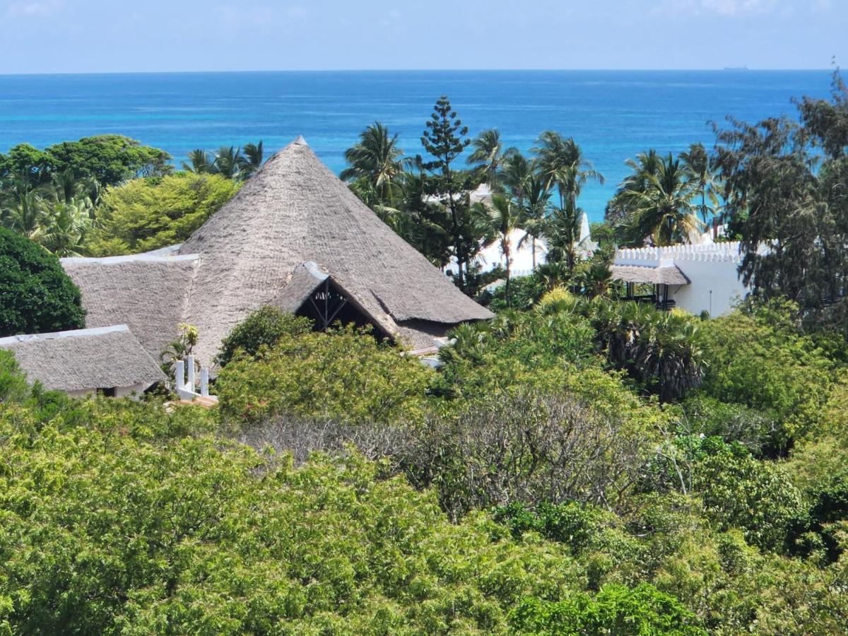Diani Palm Resort Диани-Бич Экстерьер фото