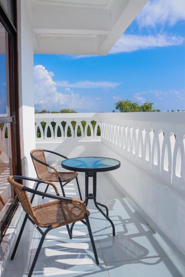Diani Palm Resort Диани-Бич Экстерьер фото